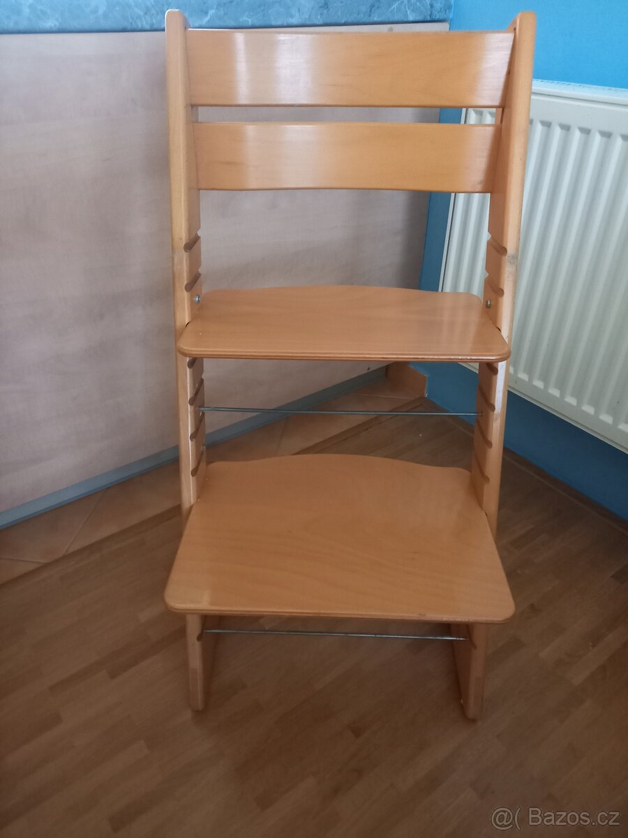 Rostoucí židle