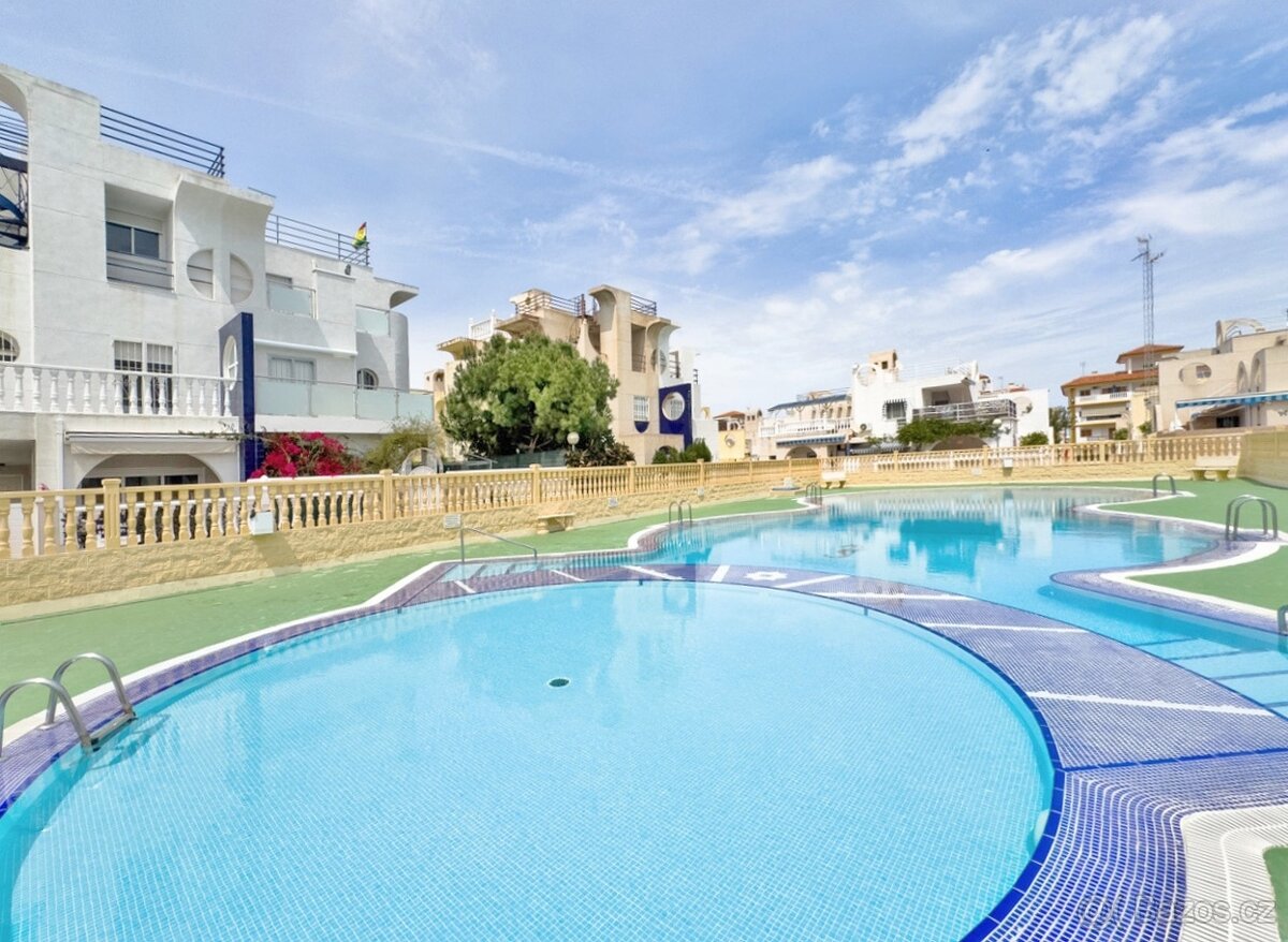 Krásný zařízený byt 4kk(57m2) s 2 koupelnami a terasou 35m2