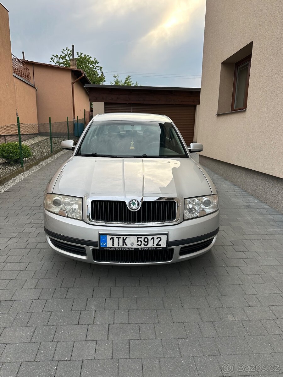 Škoda Superb 1