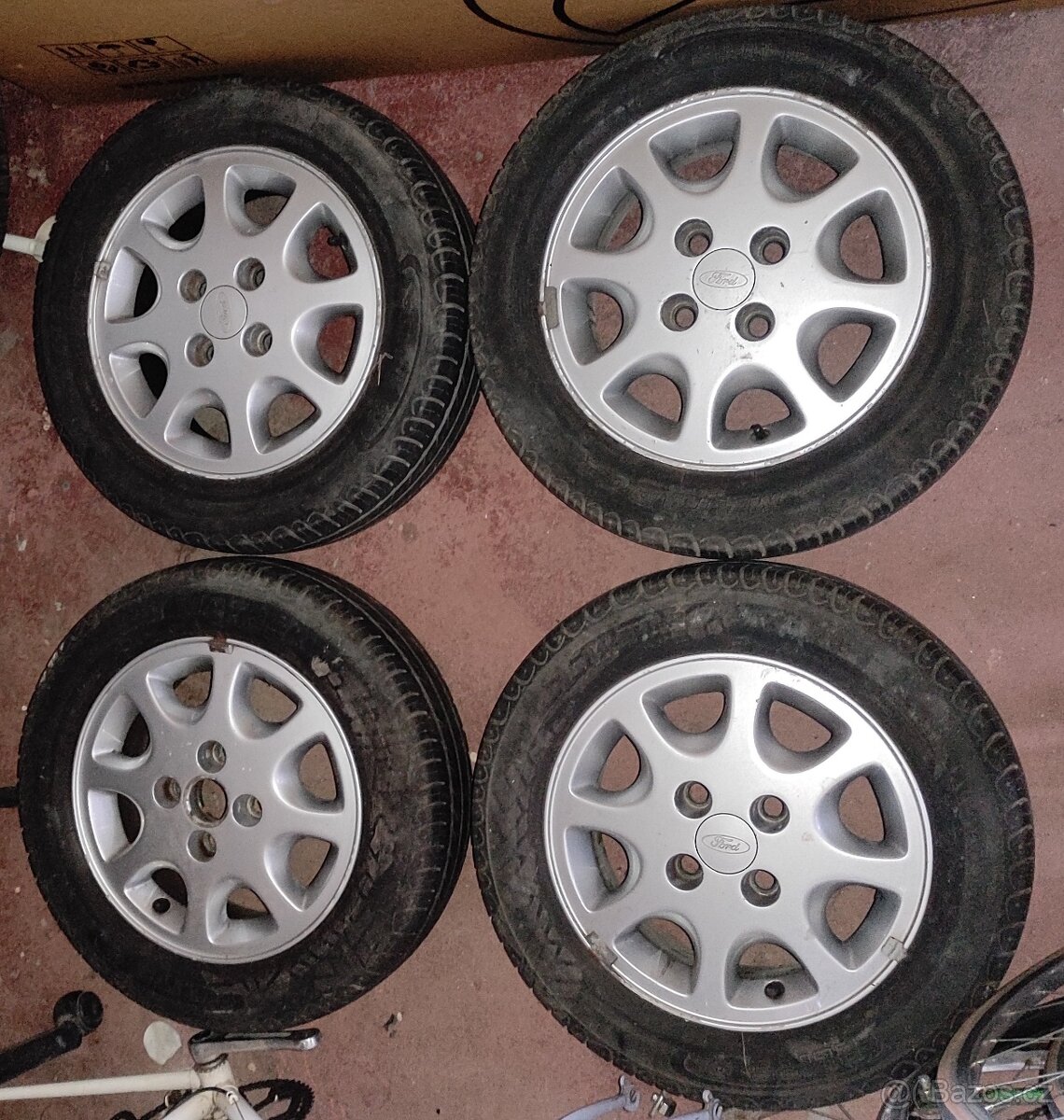 ALU kola Ford