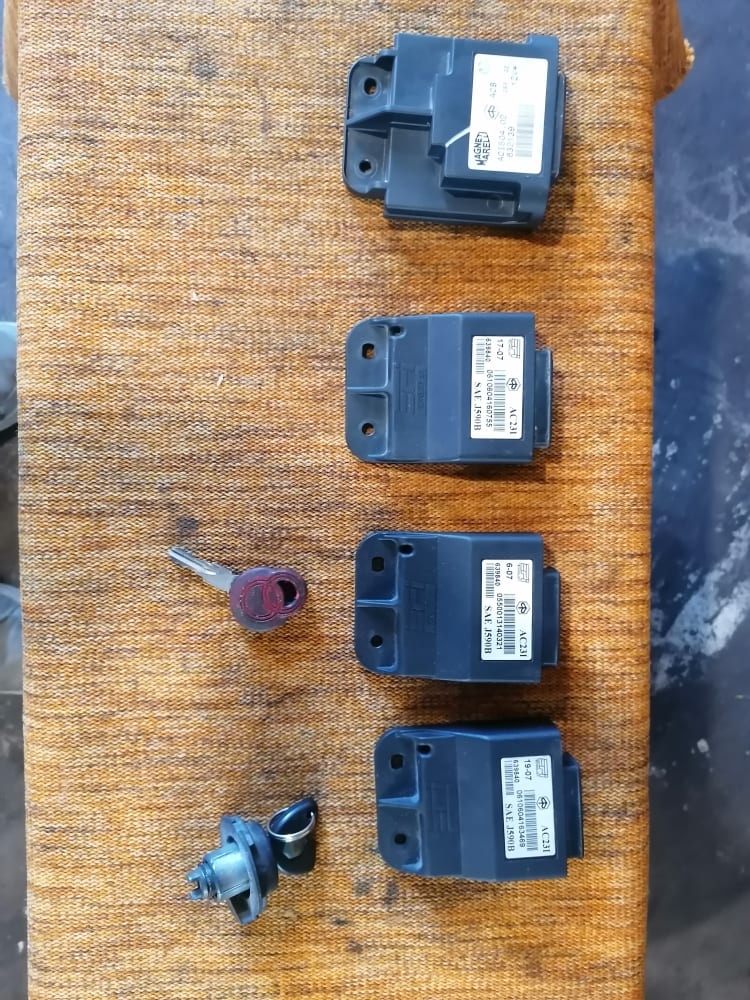 Riadiace jednotky Piaggio 125cm / bez kluca s čipom na immo