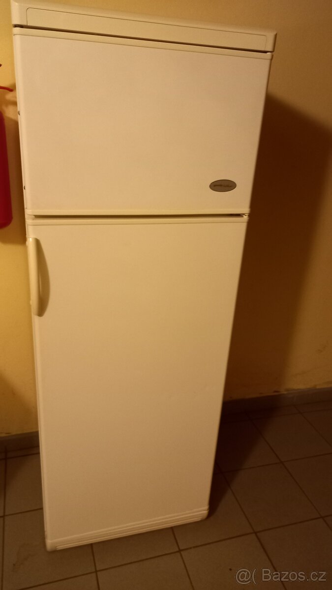 Lednice s mrazákem. Gorenje