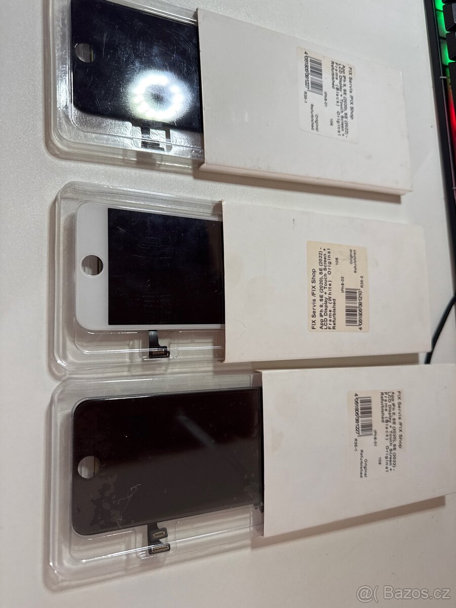 Displej na iPhone SE 6