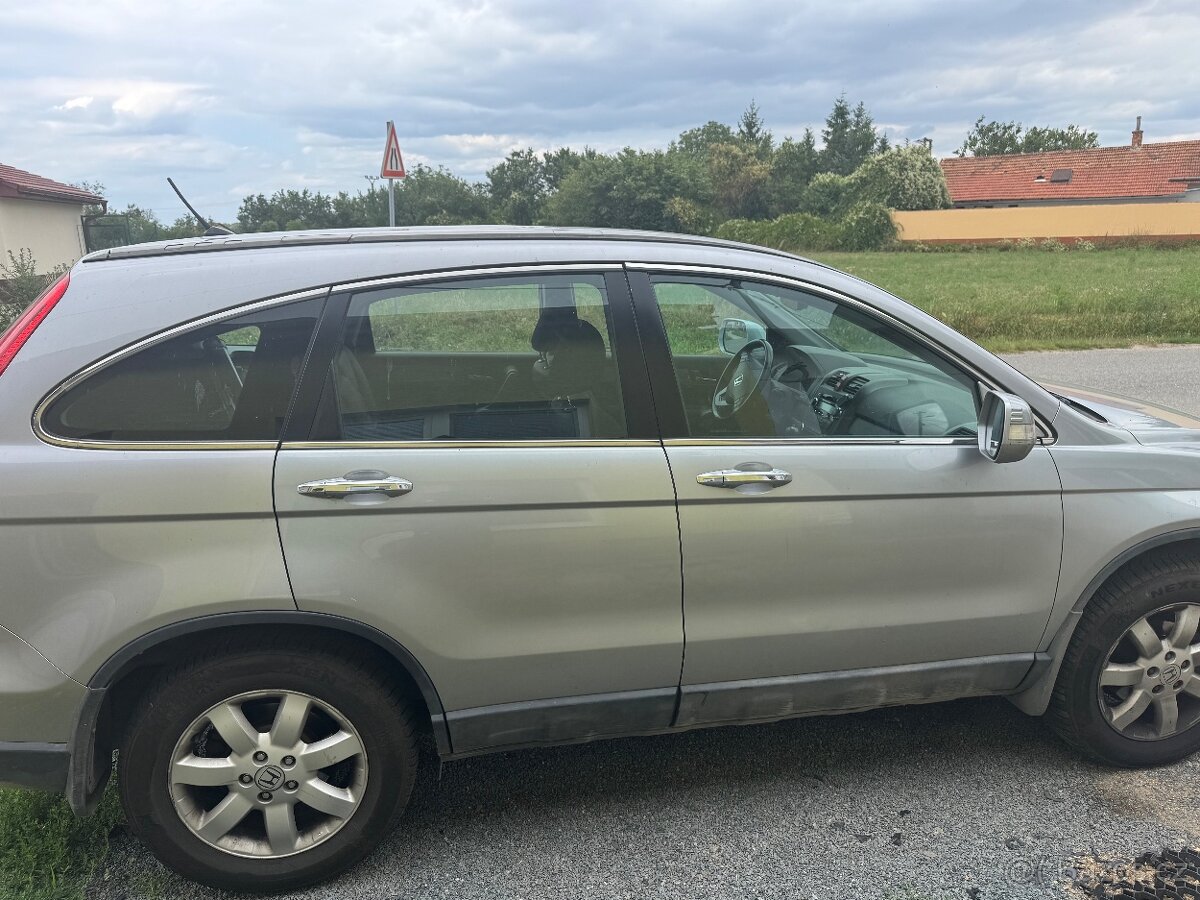 Prodej: Honda CR-V 2.0 i-VTEC (2010) – Automat, Benzín