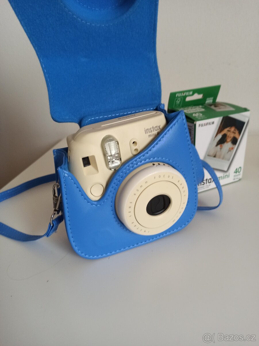 Polaroid Instax 8 mini + náplně
