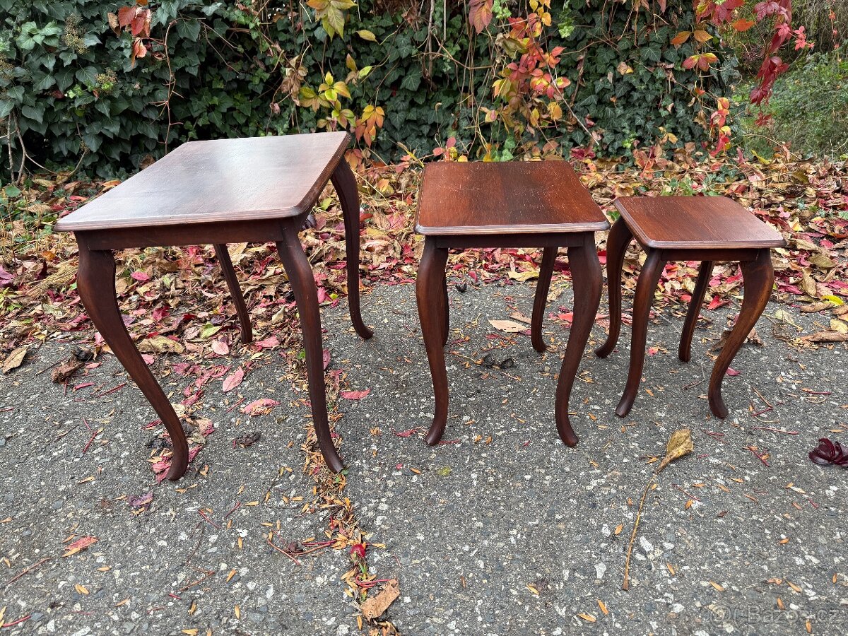 Hnízdové stolky - 40./50. Letá - od finské firmy A. Ahlström