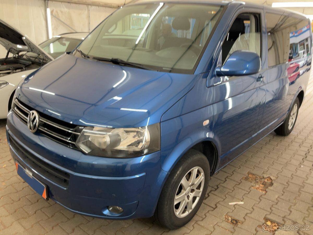 VW Caravelle T5 2.0 TDI 103kW,7.sedadel,Webasto,Tažné