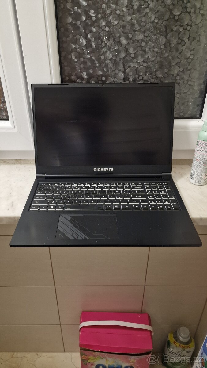 Herní notebook Gigabyte G5 KF – i5 / RTX 4060 / 16GB RAM / 5