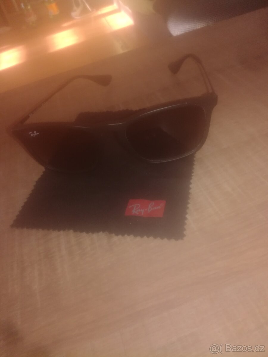 Ray-Ban sluneční brýle