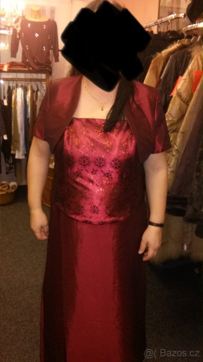 Červené plesové šaty vel. 50