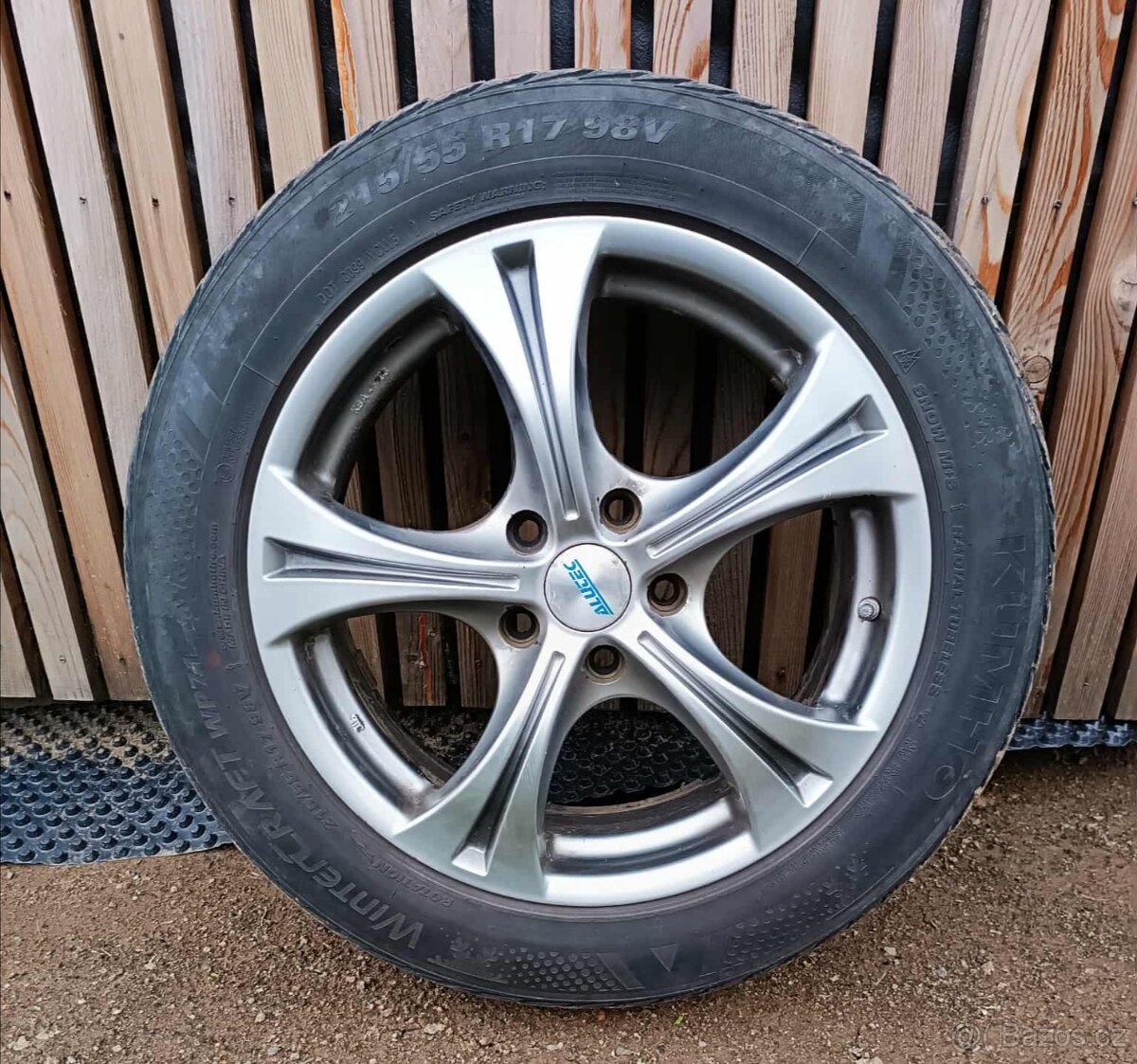 Alu kola s pneu R17