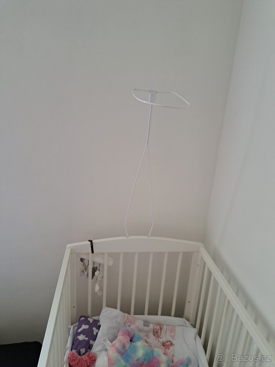 Postýlka s kolébkou a šuplíkem