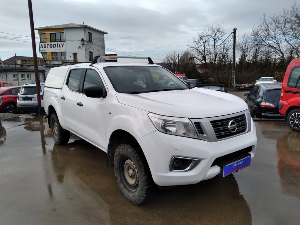 NISSAN NAVARA 2.3 dCi 120kW ČR,SERVISKA,MANUÁL,4X4