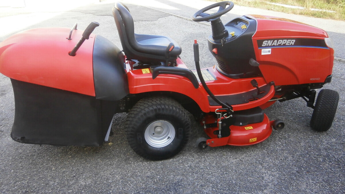 Zahradní traktor Snapper RD2140