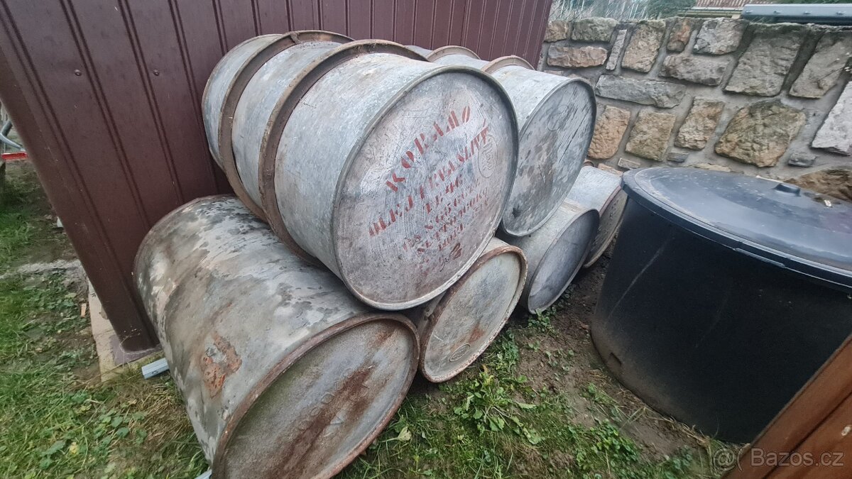 Pozinkované plechové sudy 200l