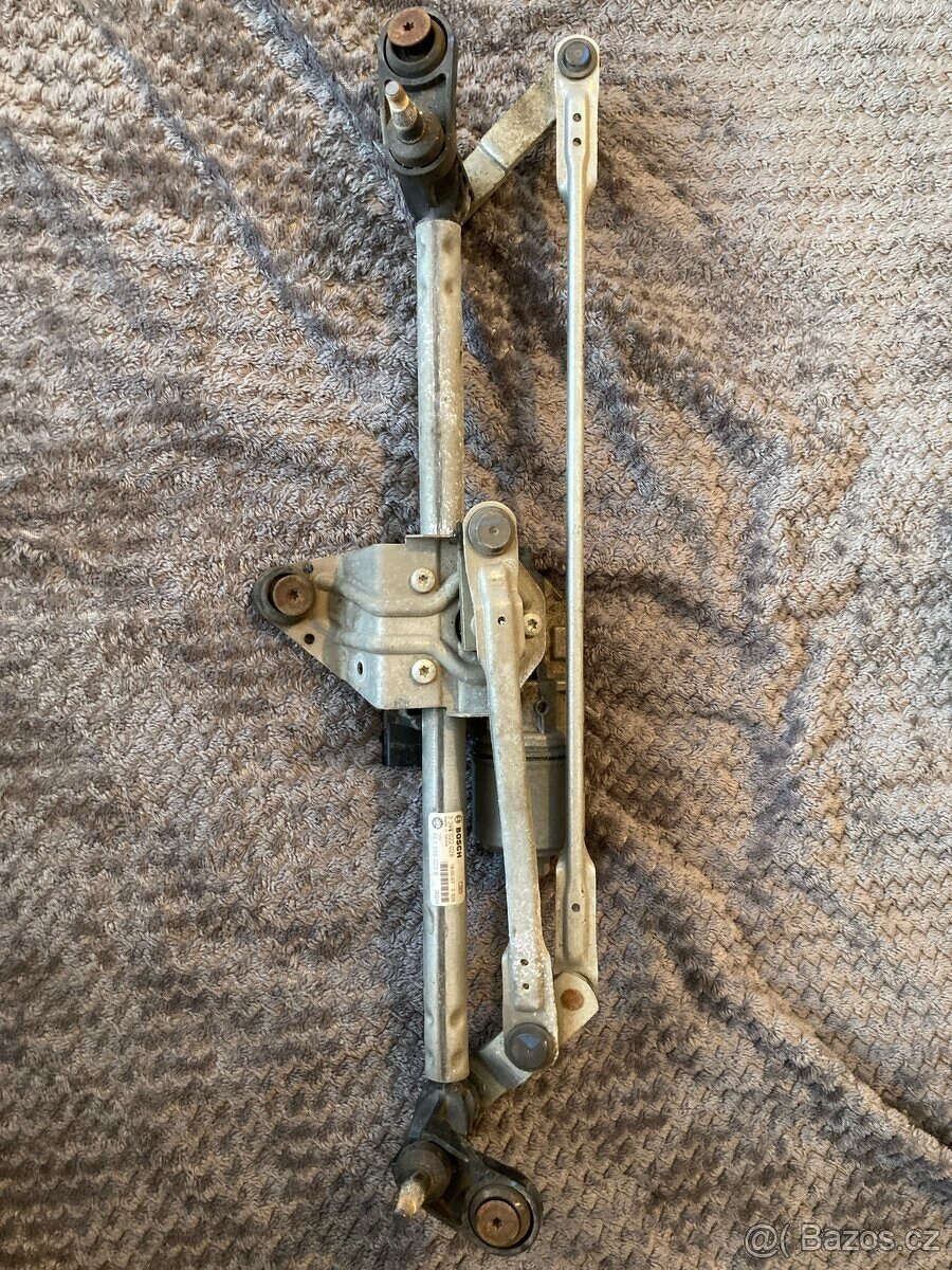 Mechanismus stěračů Škoda Octavia 3