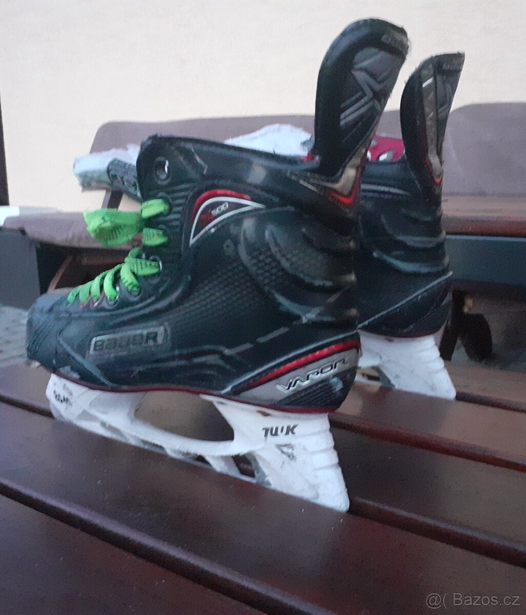 Hokejové brusle Bauer
