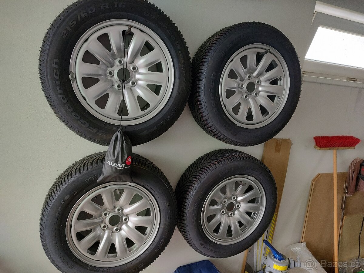 Nové nepoužité zimní pneu s novými disky - sada