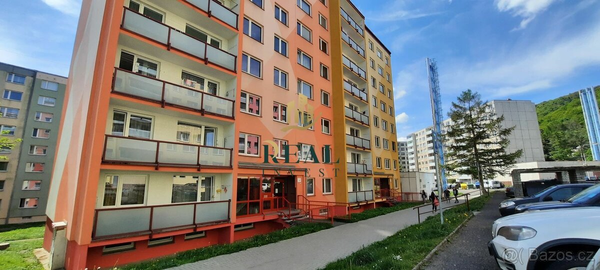 Prodej bytu 3+1+balkon v Krupce, 54 m2