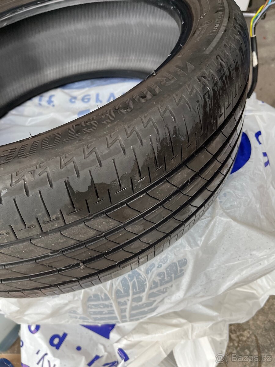 Bridgestone Turanza  215/45R18