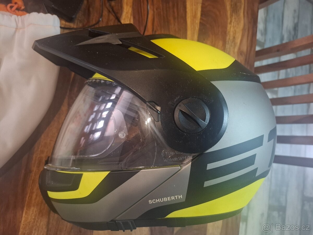 Schuberth e1 vel. L