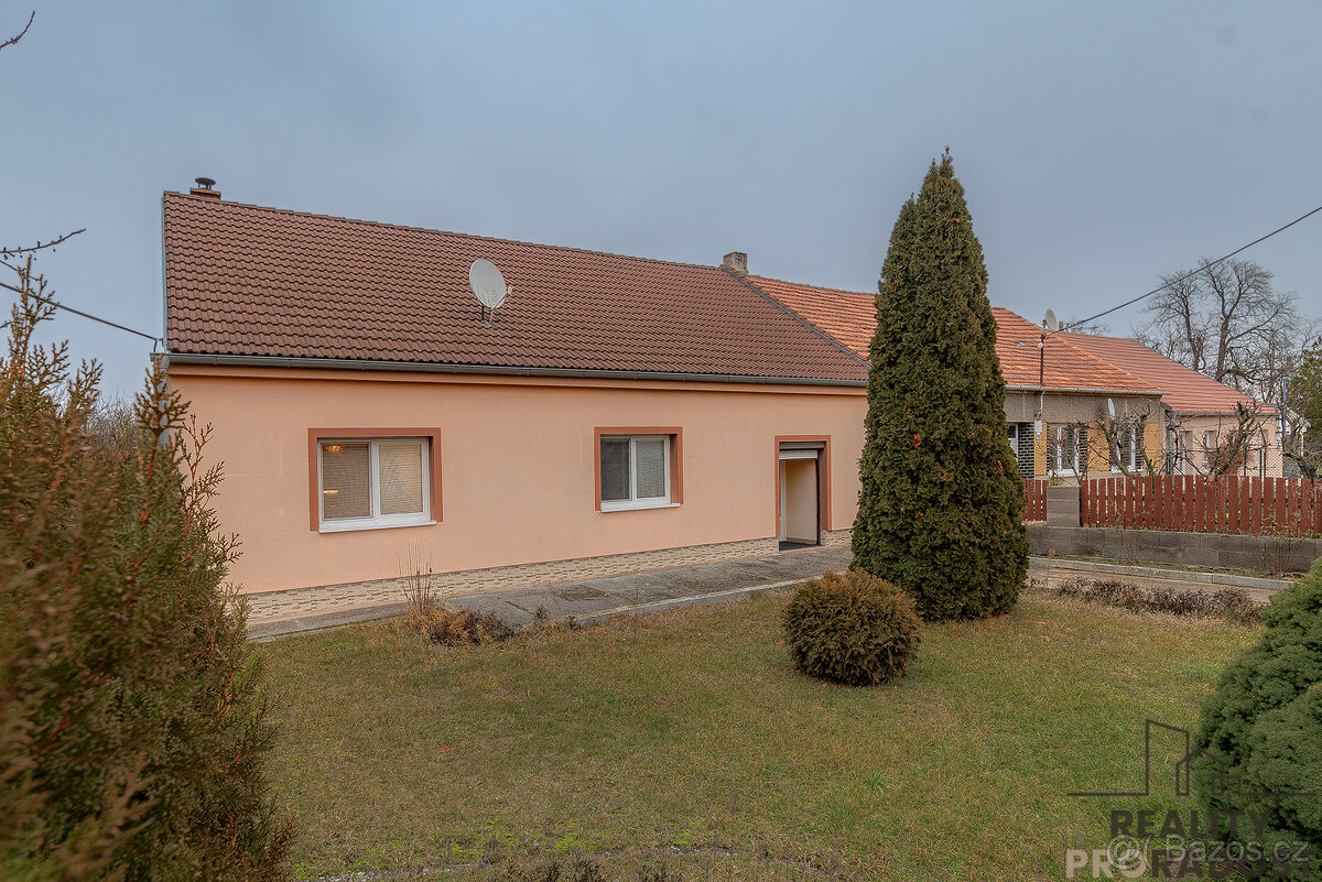 Prodej rodinného domu 5+kk se zahradou v Hevlíně, RD 5+kk He