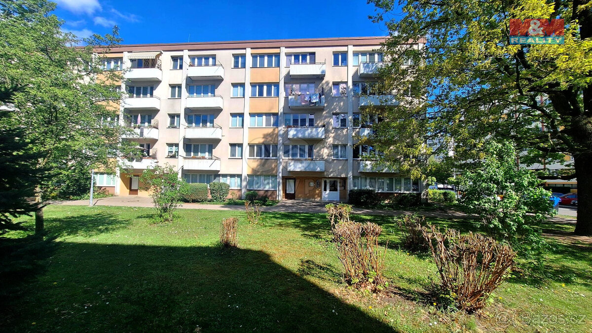 Pronájem bytu 1+kk, 36 m², Hradec Králové, ul. Severní