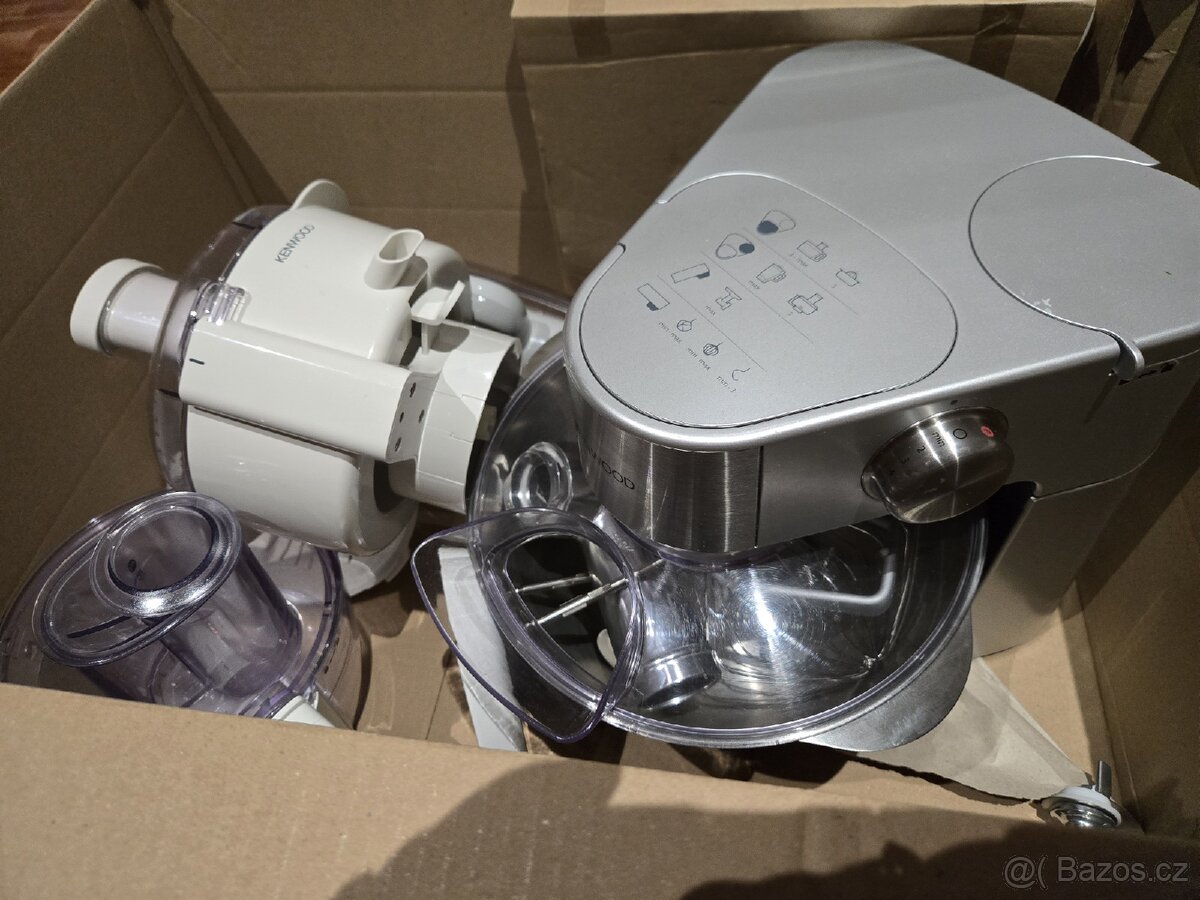 Robot kenwood