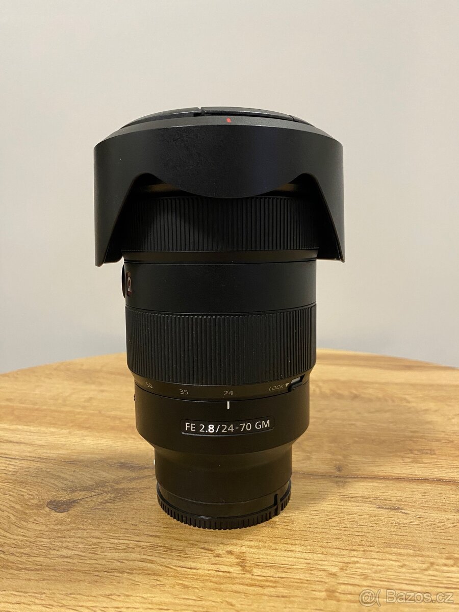 Sony FE2.8/24-70 GM