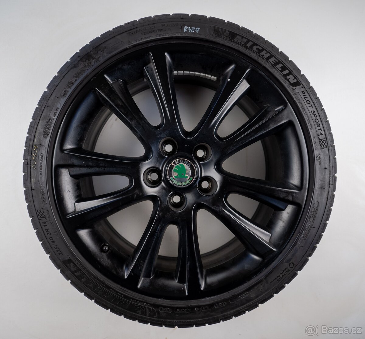 Škoda Octavia RS - Originání 18" alu kola - Letní pneu