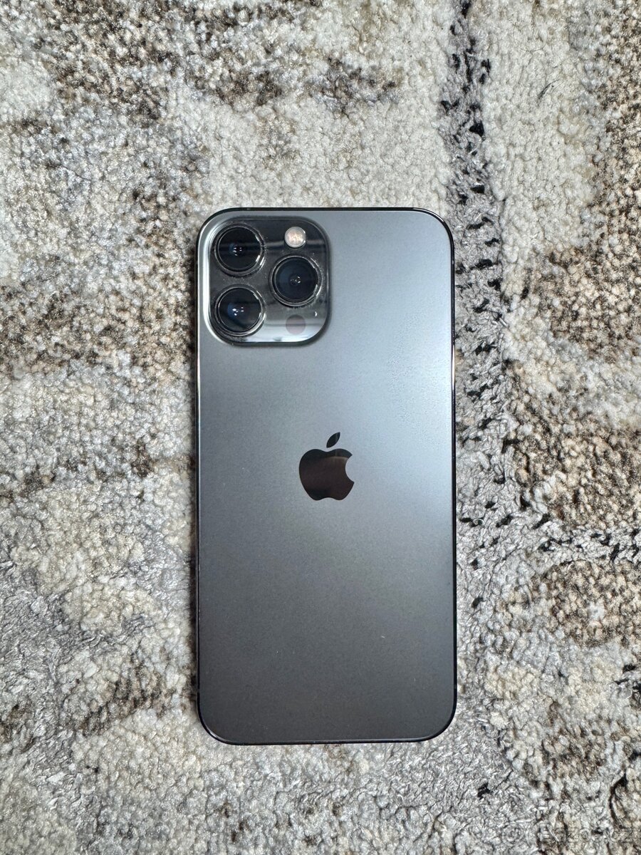 iPhone 13 Pro Max 128 GB – Jako nový, včetně příslušenství