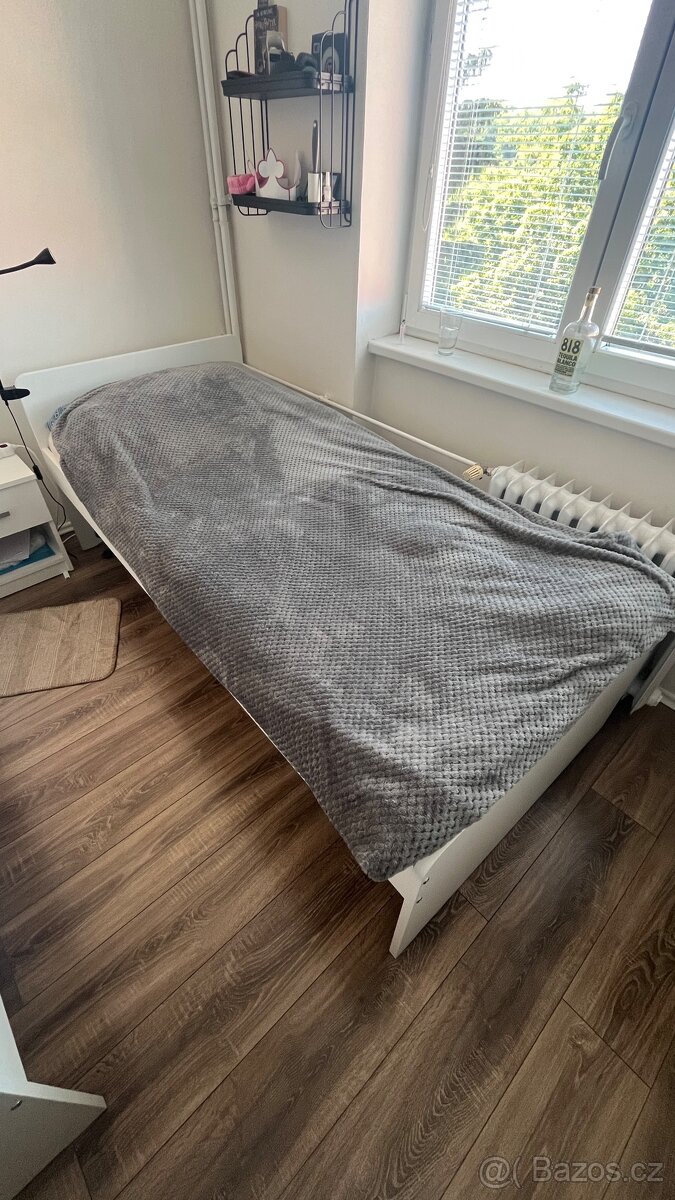 Ikea postel s roštem (bez matrace) - 90x200