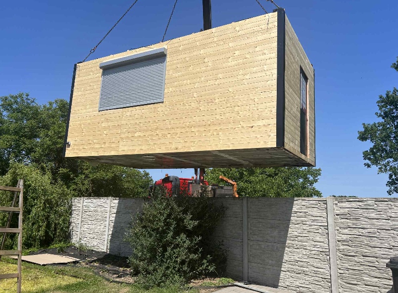 Gastro stánek 6x3m