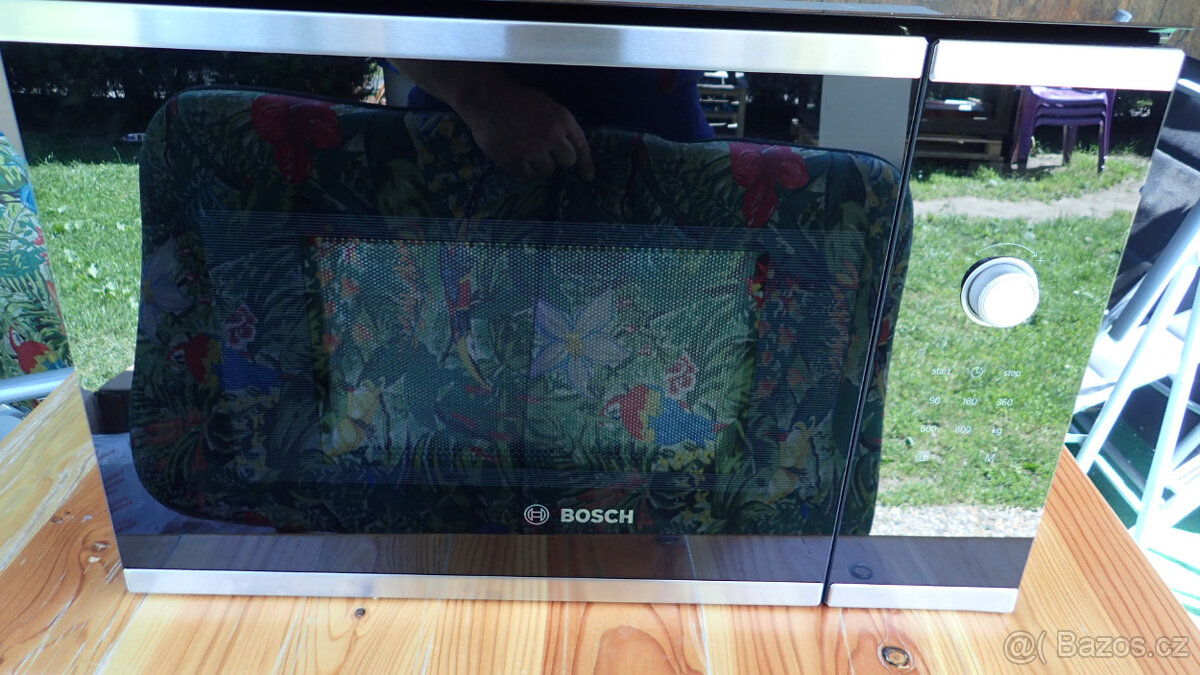 Vestavná Mikrovlnná trouba BOSCH BFL524MS0nové čti