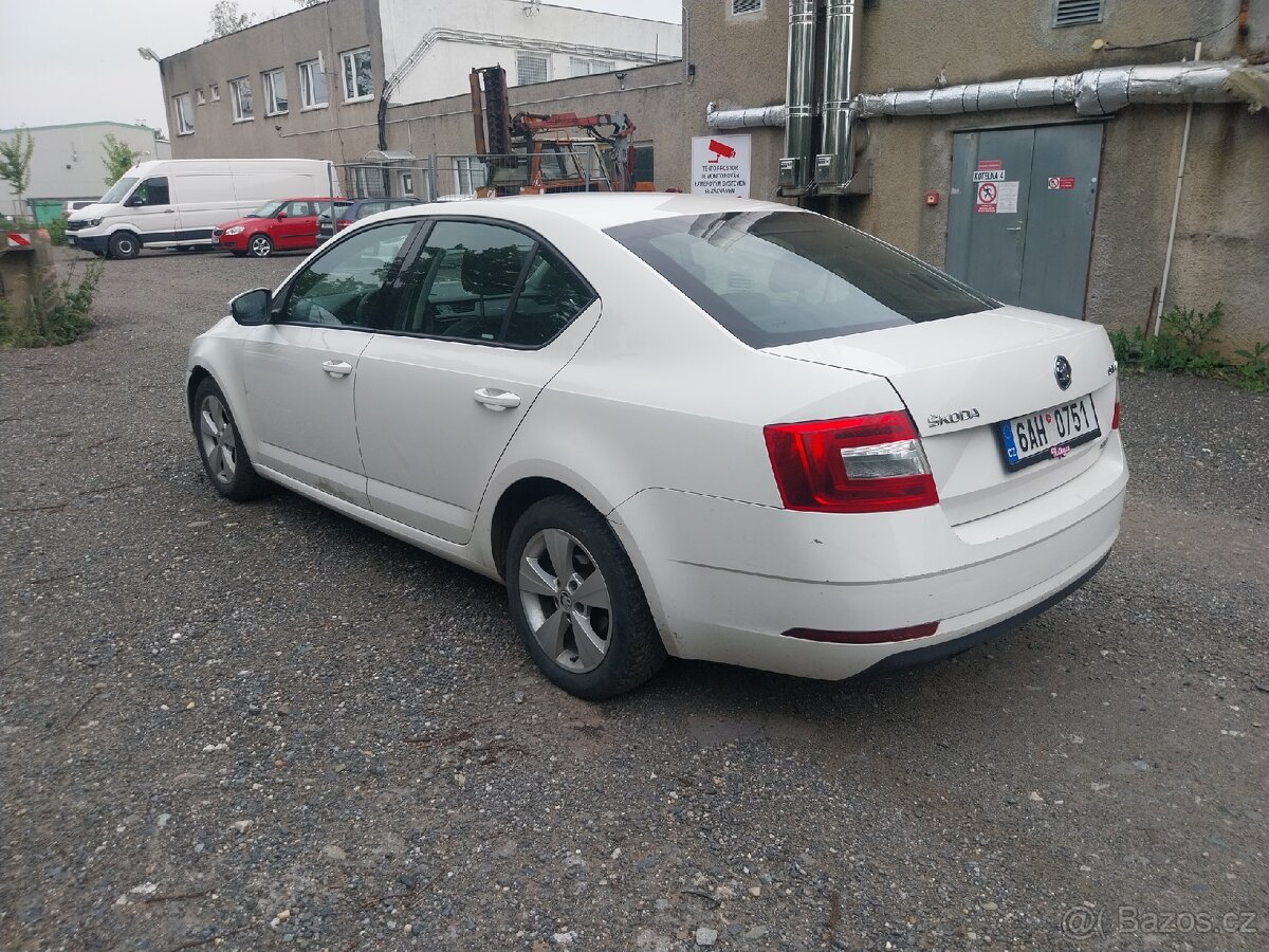 Auto Skoda octavia 3