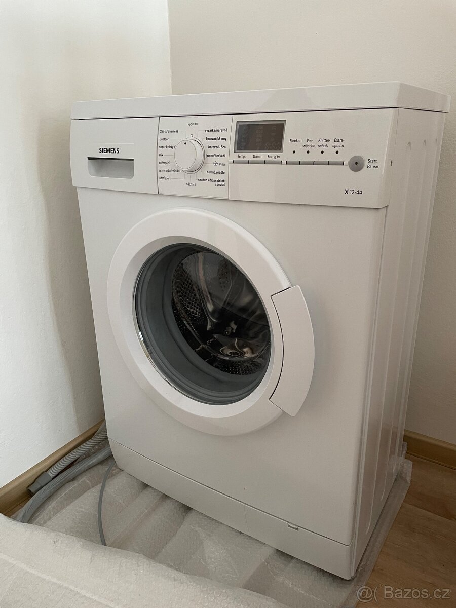 Automatická pračka Siemens - úzká