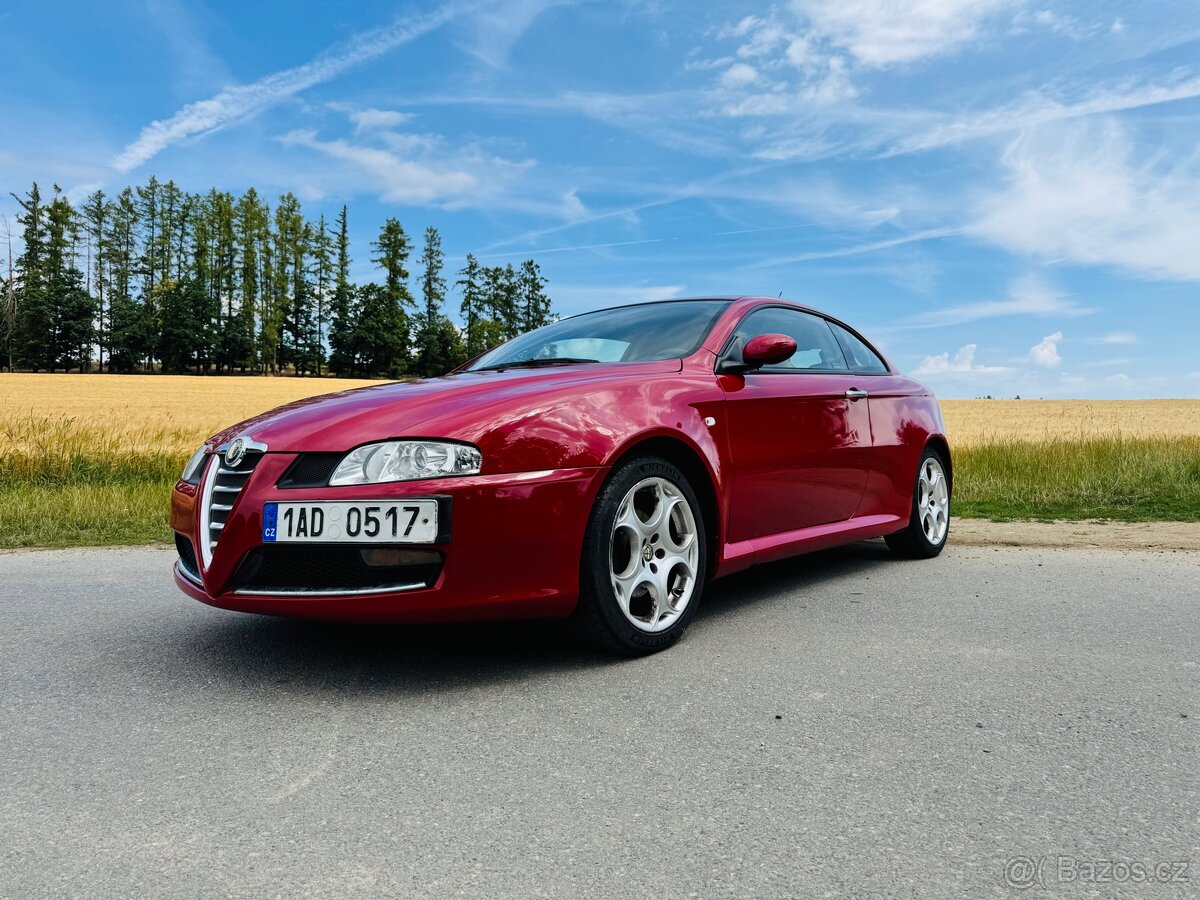 Alfa Romeo GT 2009 1,9JTD 110KW JEN 120tis. km. Bez koroze