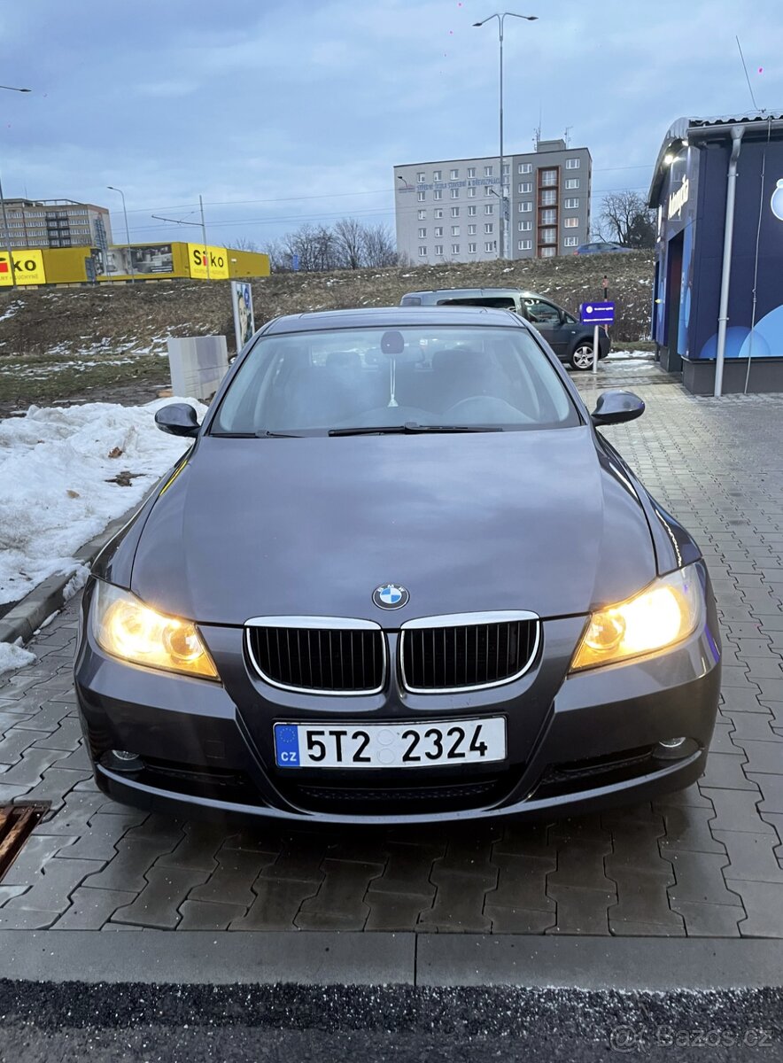 BMW E90, 318i, 2.0