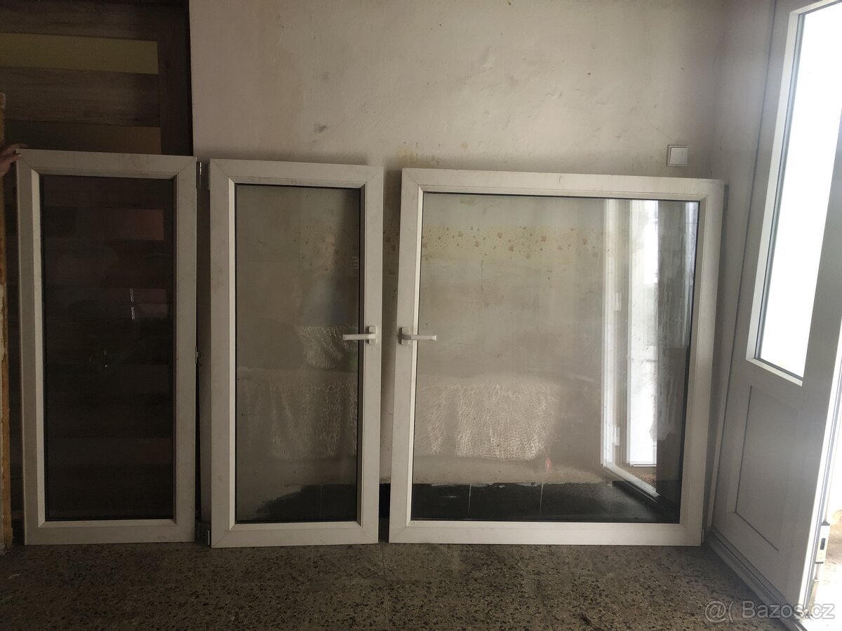 Prodej okna š.252 v.160cm