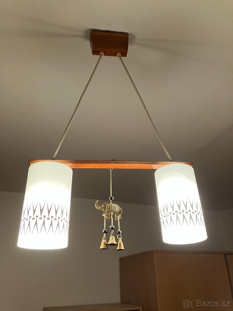 Retro lustr