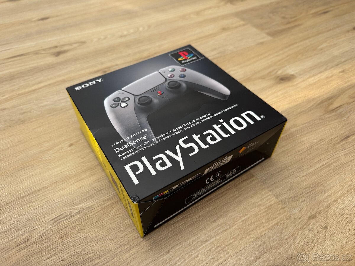 PlayStation 5 DualSense - 30th Anniversary Limited Edition