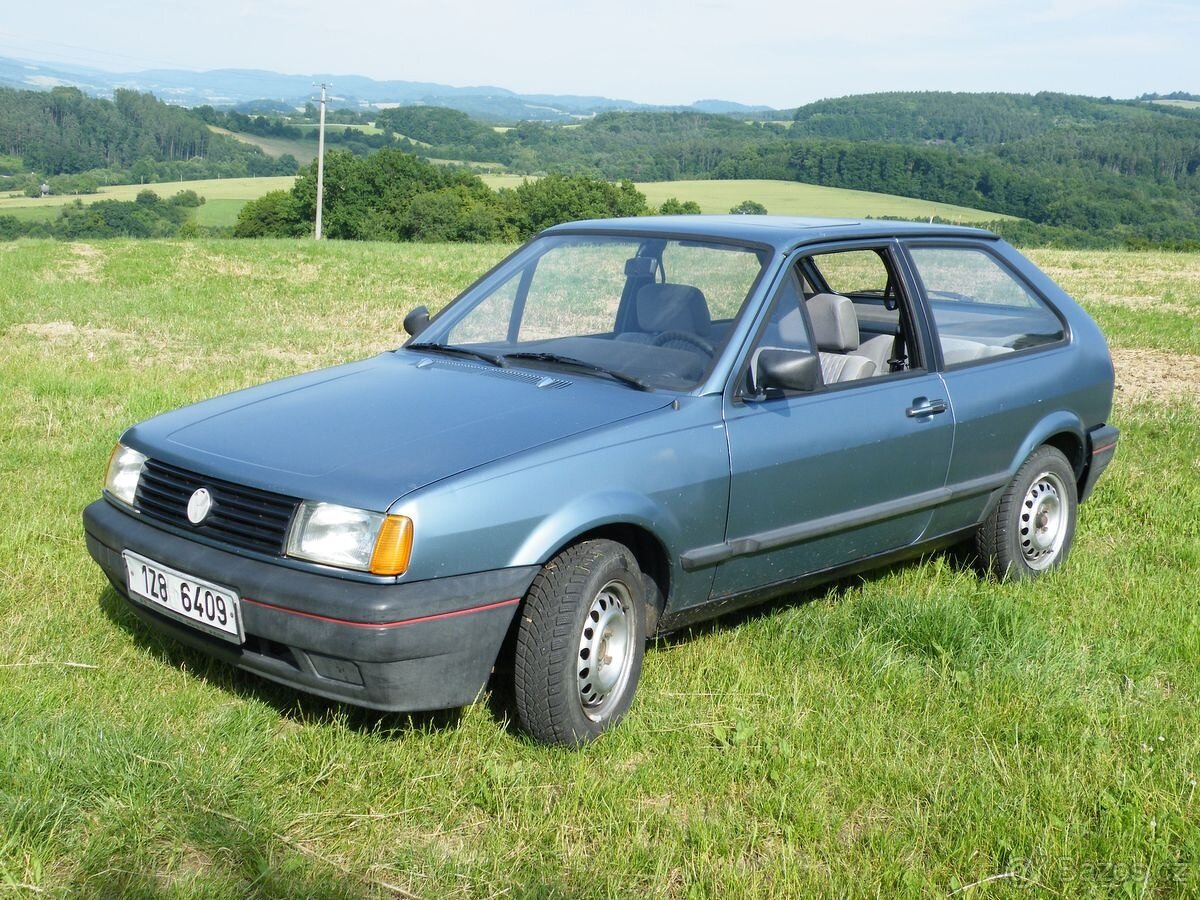 VW Polo coupe
