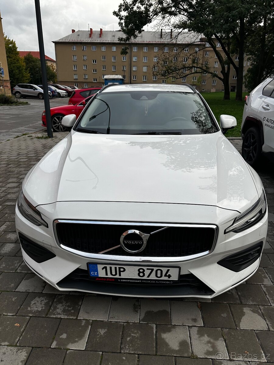 Volvo V60 2.0(2018)