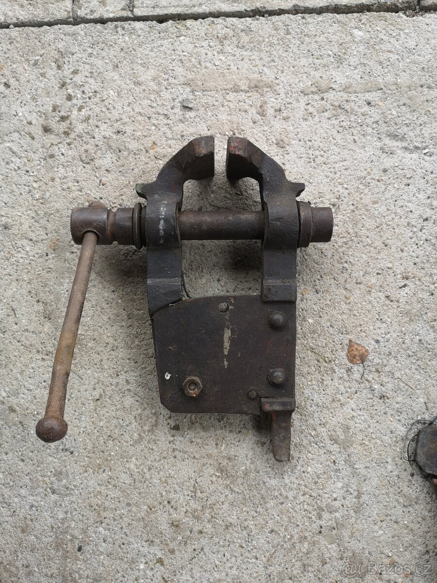 Kovářský svěrák