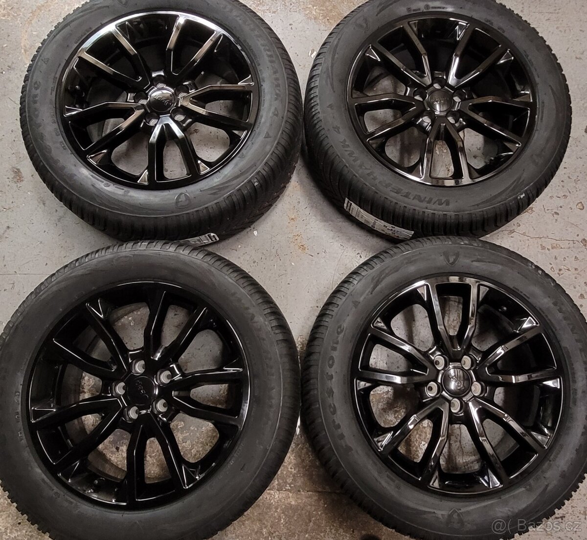 Jeep Compass 2,PHEV, alu 18',nové,zimní, tpms