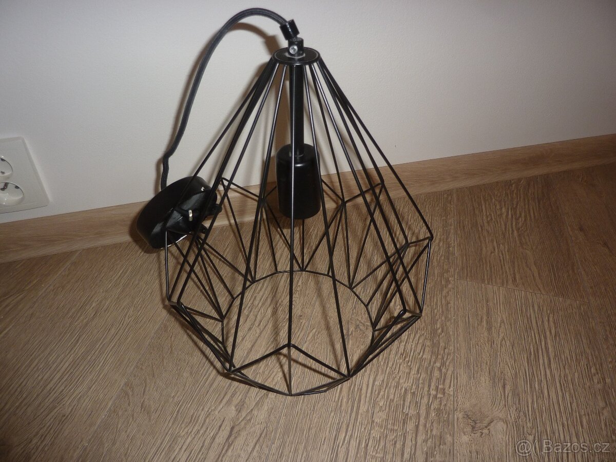 Stropní svítidlo EGLO černé, kovové