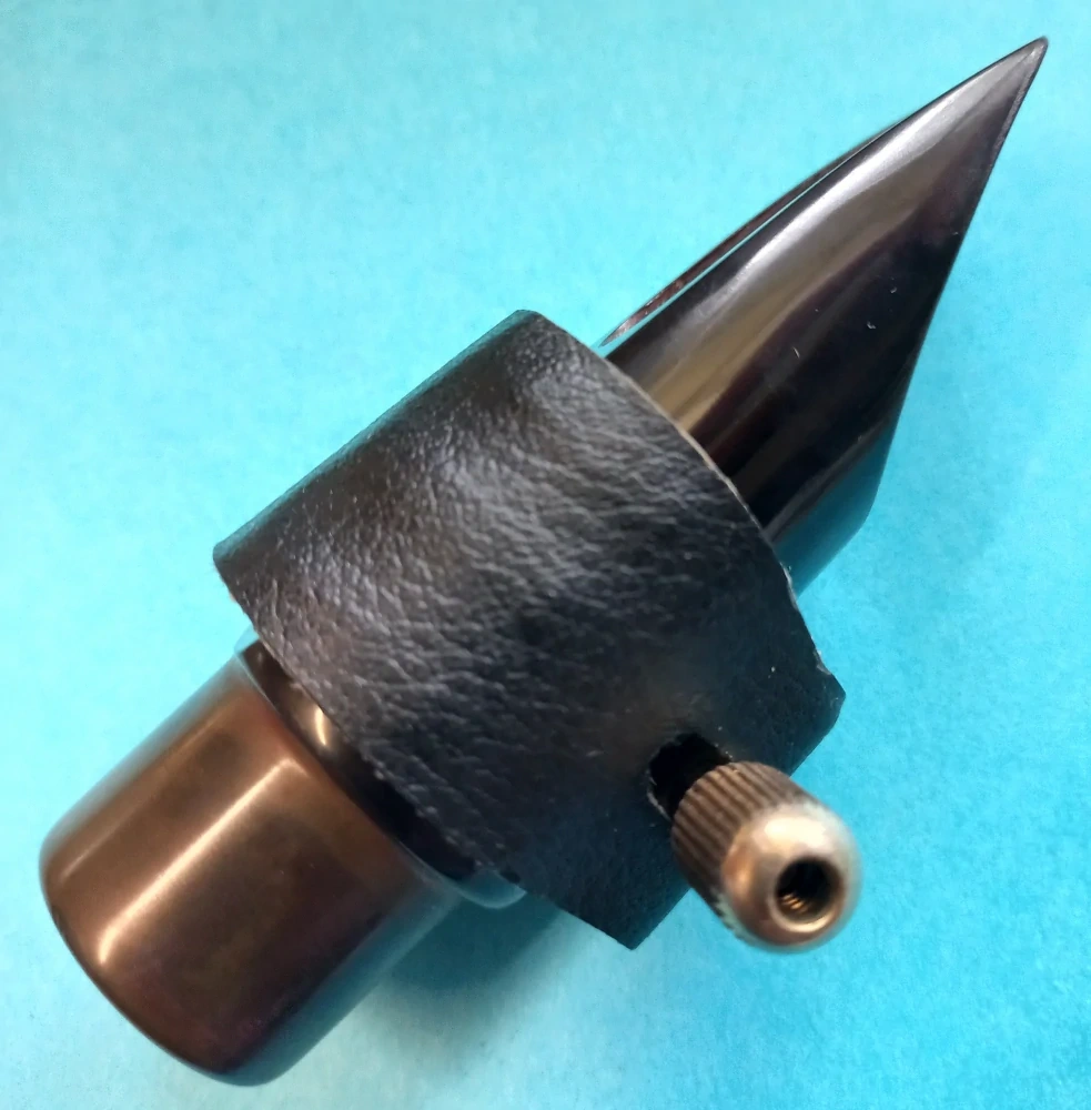 Berg Larsen Ebonit 95 (Poškozeno)