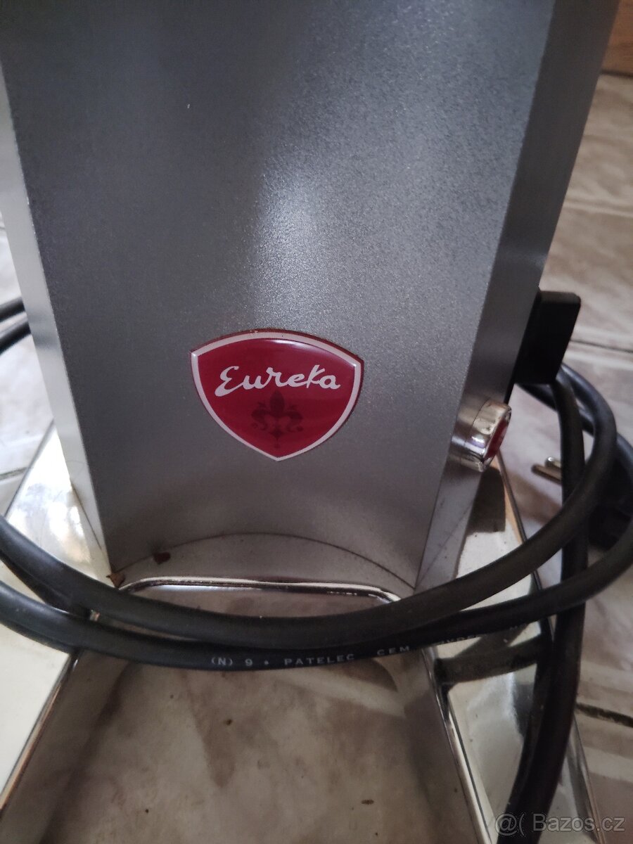 Profi mlýnky na zrnkovou kávu