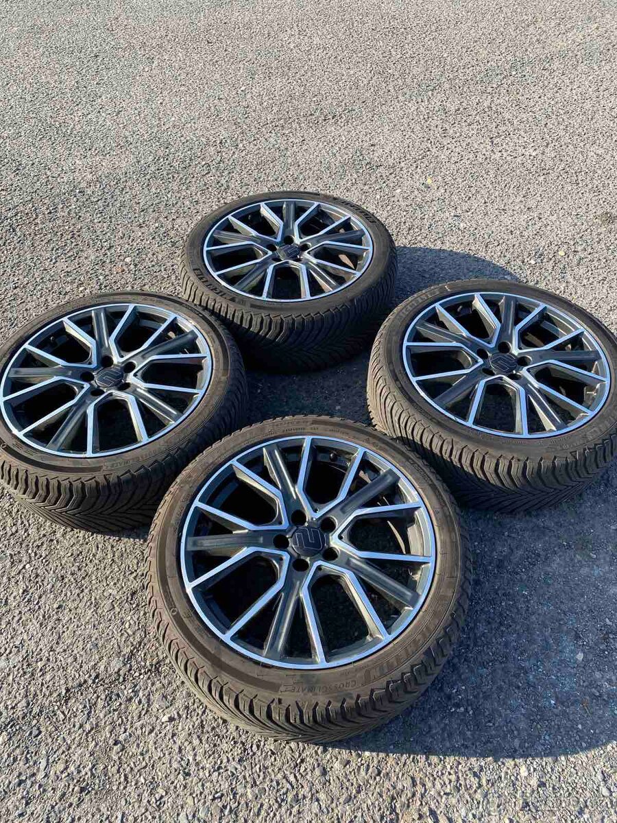 Alu kola Cupra Fomentor 5x112 R19 s pneu245/40r19