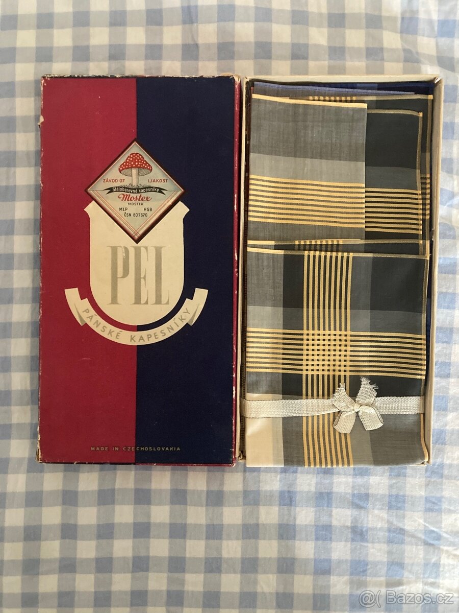 KAPESNÍKY pánské sada rok 1965